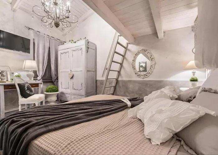 Feriehus Little Romantic Pitelli